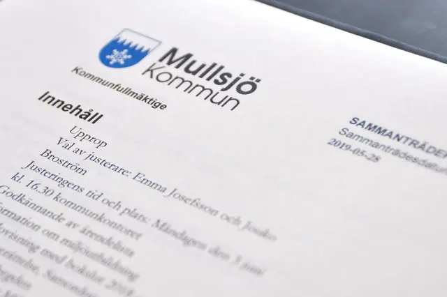 Dokument med Mullsjö kommuns logotyp på med blå platta och vit snöflinga