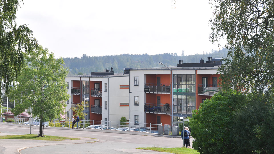 Bild över fastigheterna på Kyrkvägen 3 & 5 i Mullsjö.
