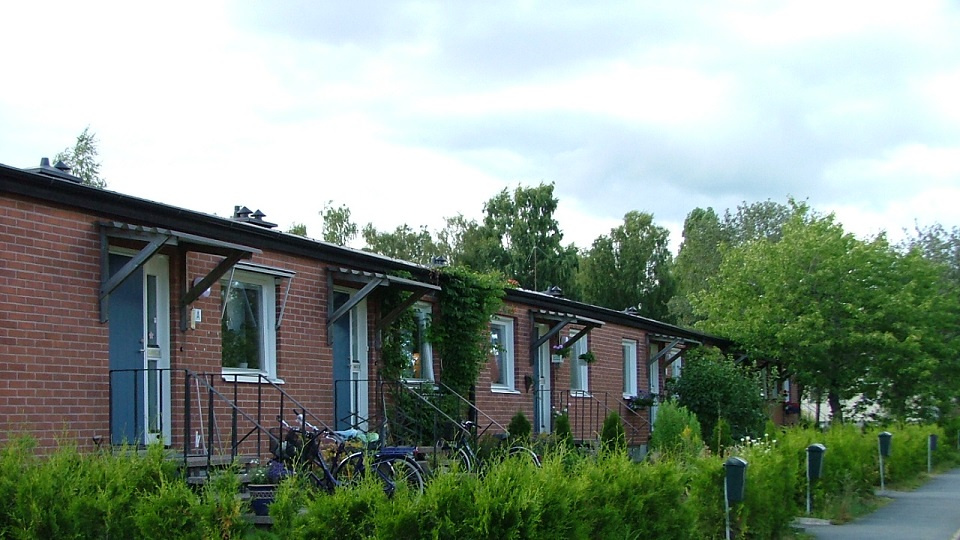 Bild över radhus på vårt mest populära bostadsområde, gamla Västangård i Mullsjö.